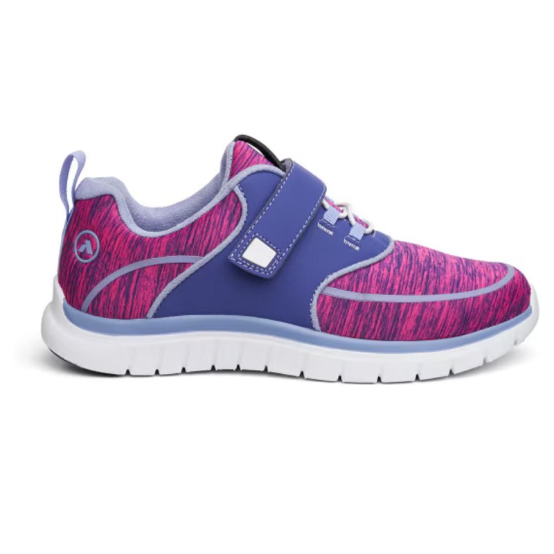 11 Best Shoes for Diabetics 2025